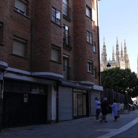 Vivienda En Perfecta Ubicacion Al Lado De La Catedral De Burgos Atuaire Apartment Exterior foto